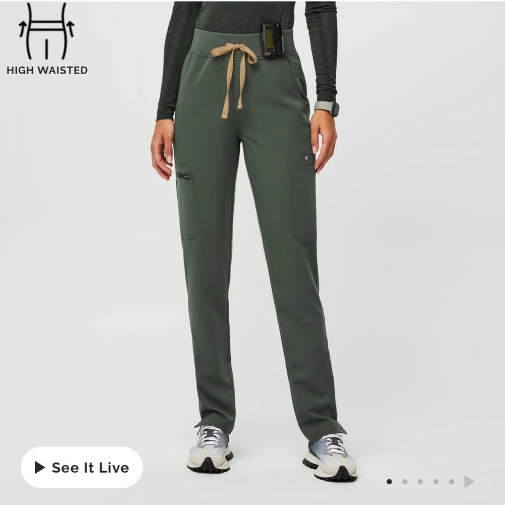 COPY - Figs moss Catarina top and Yola high waisted skinny scrub pants XL